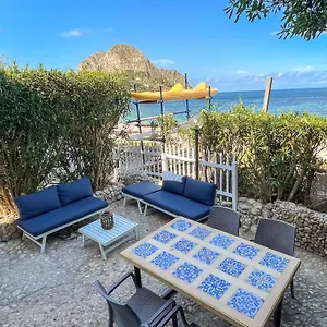 Dimore Di Mare - Beachfront Vakantiehuis